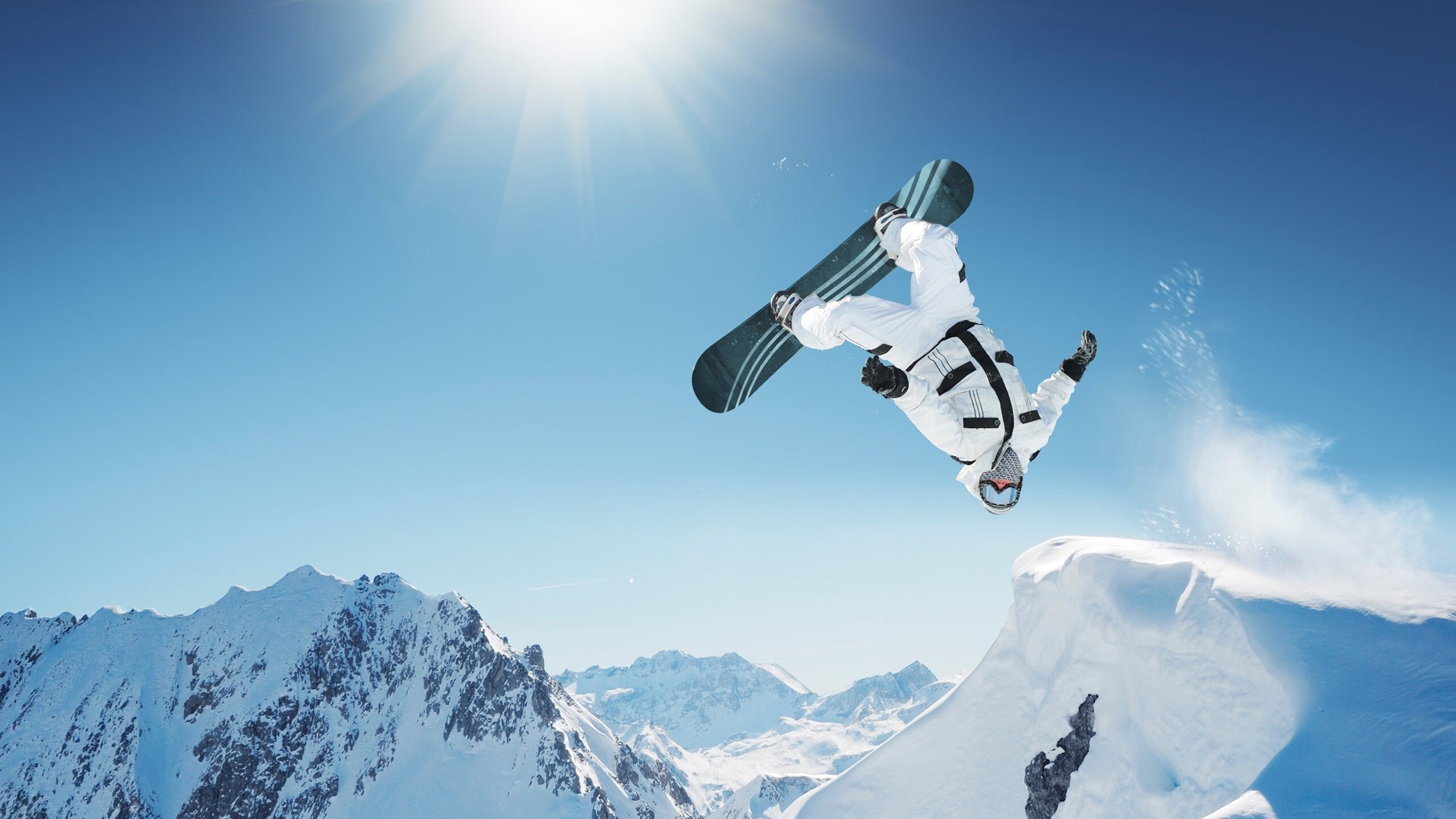 爱游戏体育入口-《电竞行业投资持续升温：资本青睐新蓝海》，电竞产业前景