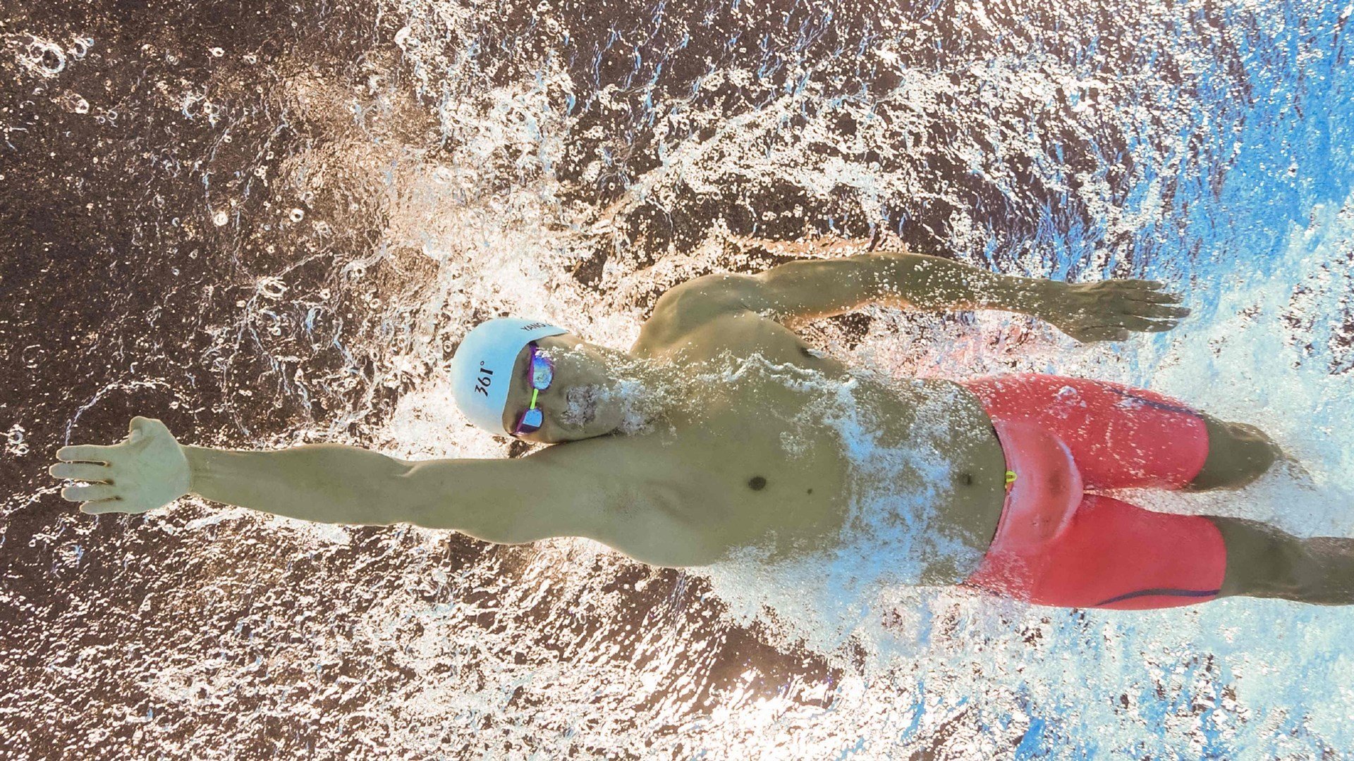 AYX官网-青少年足球培训项目实现线上线下融合，扩大培训覆盖面，青少年足球培训班收费标准